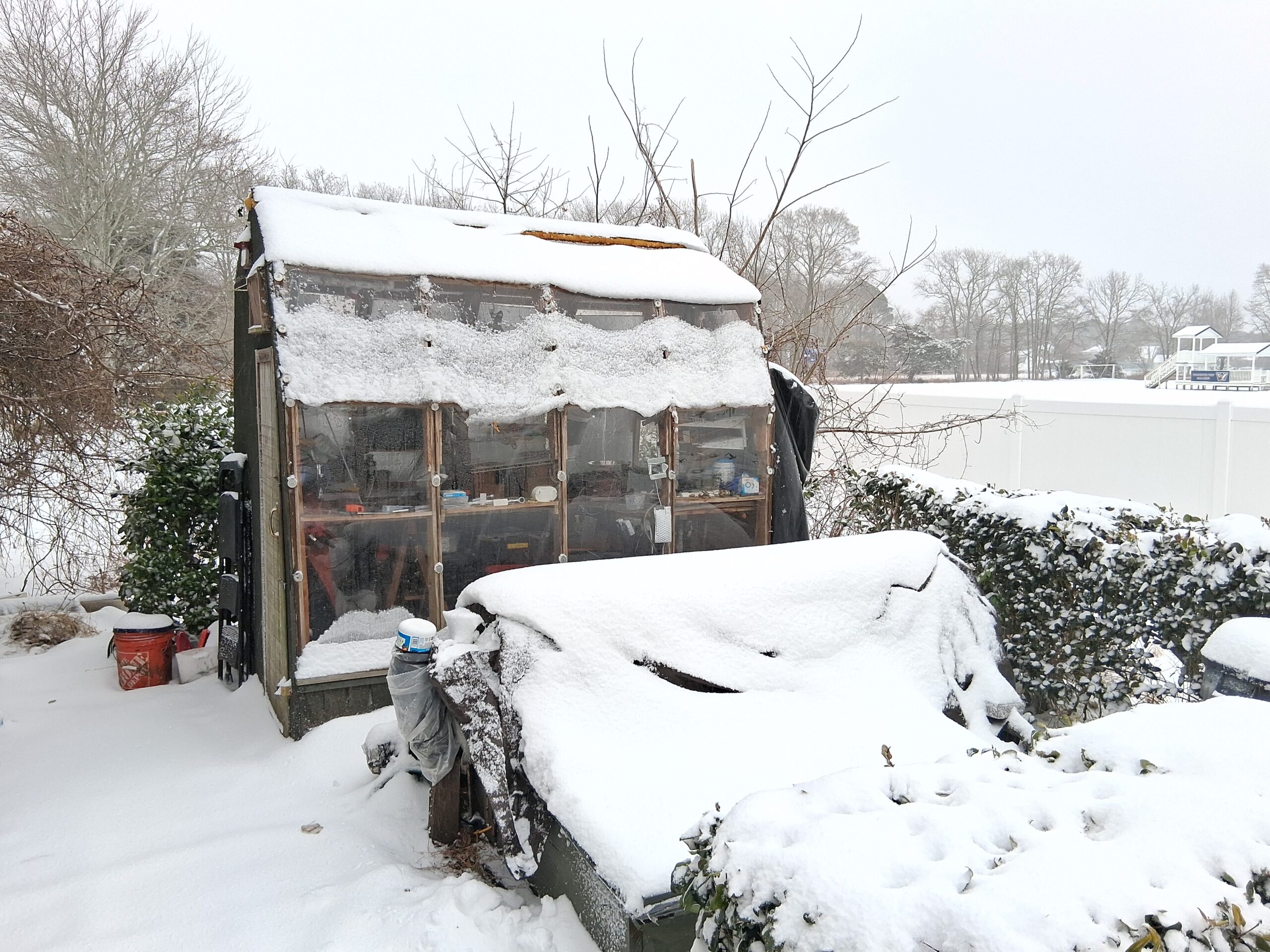 AD SNOW1